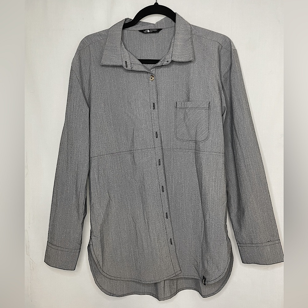 The North Face Button Down Size M